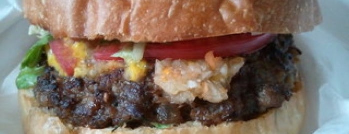 Yokozuna Burger is one of バーガー.