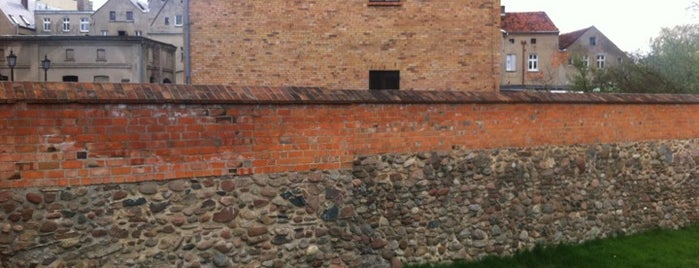 Mury obronne przy Farze is one of Wschowa - miasteczko doskonałe.