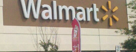 Walmart is one of Locais curtidos por Valentina Paz.