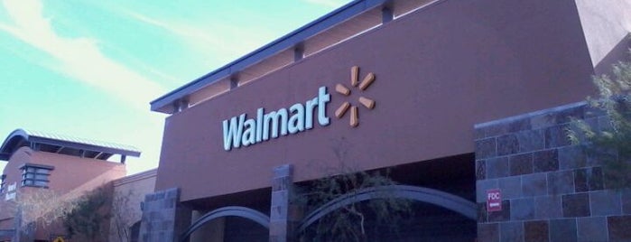 Walmart Supercenter is one of สถานที่ที่ Dan ถูกใจ.