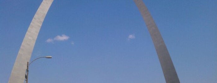 Gateway Arch is one of Places that are checked off my Bucket List!.