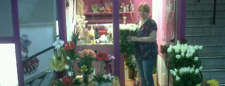 Florista Arte e Flor is one of Awesome places!!.