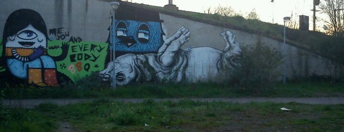 The Rhino is one of B/W Graffiti.