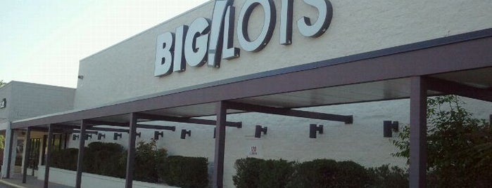 Big Lots is one of Lugares favoritos de Arthur.