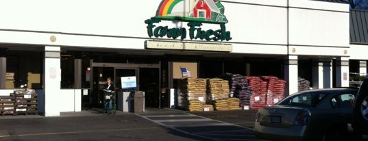 Farm Fresh is one of My Places.