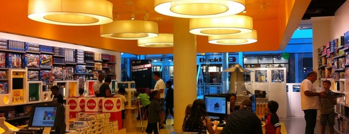 The LEGO Store is one of Jinnie’s Liked Places.