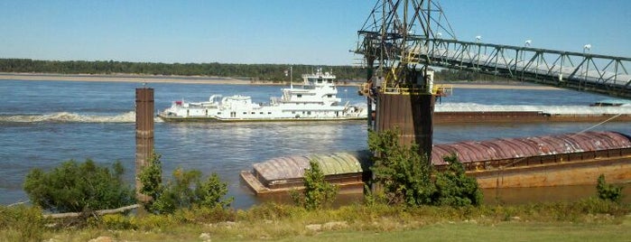 Mississippi River is one of Lieux sauvegardés par Ingrid 😜.