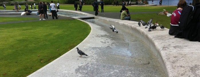 Diana Princess of Wales Memorial Fountain is one of Best Parks In London.