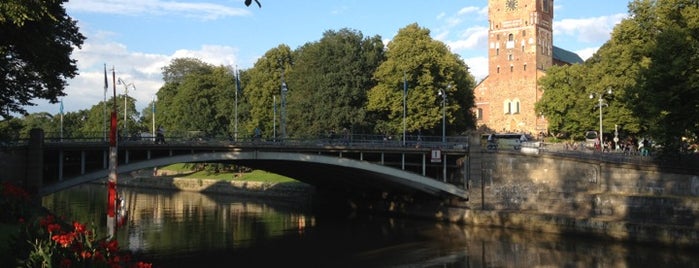 Tuomiokirkkosilta is one of Turku.