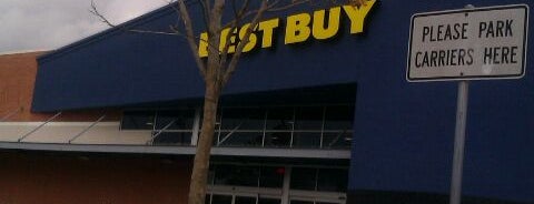 Best Buy is one of Ishka’s Liked Places.