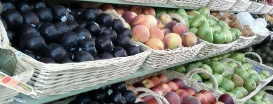 Fruiterie Papaye & Mangue is one of Posti che sono piaciuti a Stéphan.