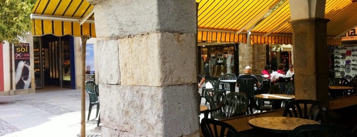 Bar Rafel is one of Lugares favoritos de Lidia.