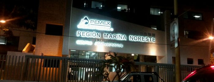 Pemex Región Marina Noreste is one of สถานที่ที่ Cris ถูกใจ.