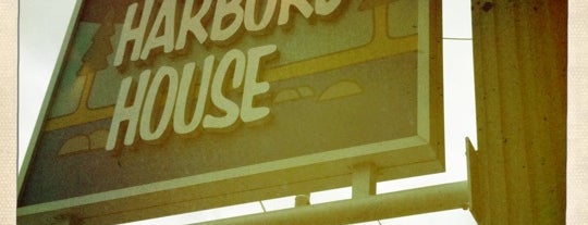 Harbord House is one of Toronto - Been Here #1.