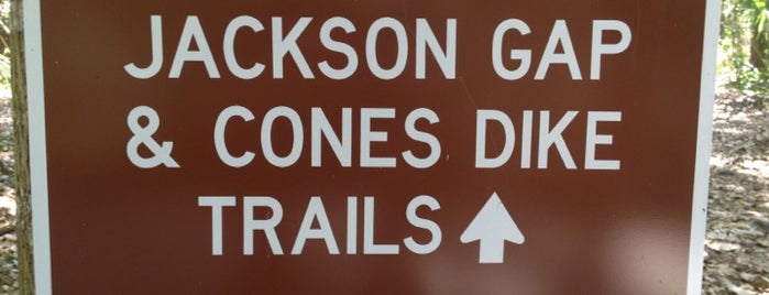 Jackson Gap Trail is one of Lugares favoritos de Genna.