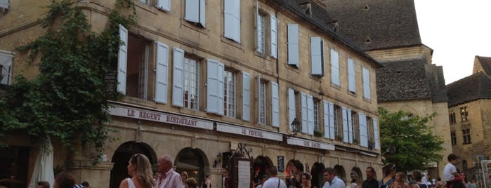 Café Chez Bernard is one of Orte, die Joao Ricardo gefallen.