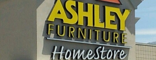 Ashley Furniture is one of Orte, die Jordan gefallen.