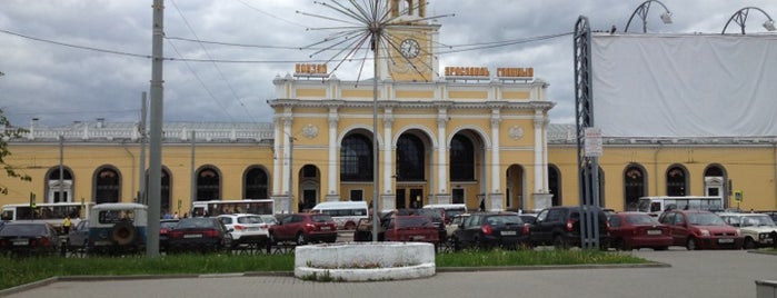 Yaroslavl-Glavny Railway Station is one of Транссибирская магистраль.