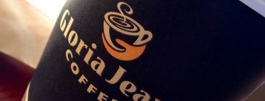 Gloria Jean's Coffees is one of Locais curtidos por Darren.