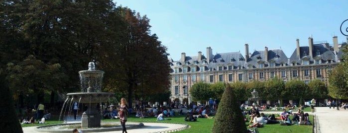 Place des Vosges is one of Must-visit places in Paris.