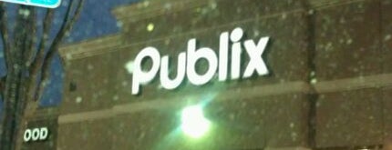 Publix is one of สถานที่ที่ Matt ถูกใจ.