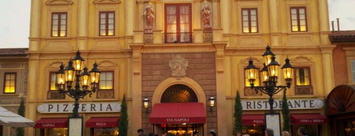 Via Napoli Ristorante e Pizzeria is one of Disney Dining Must Do's.