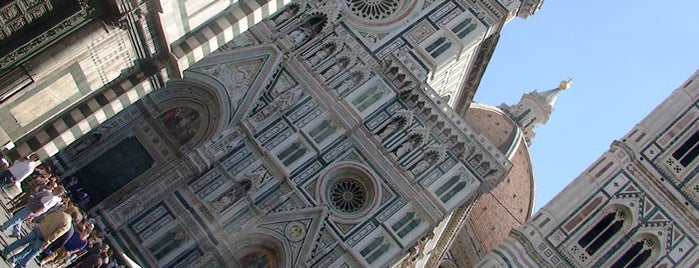 Plaza del Duomo is one of Monumenti.