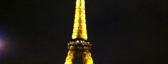 Menara Eiffel is one of The best places in Paris.