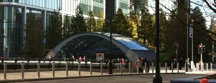Canary Wharf London Underground Station is one of Jubilee Line.