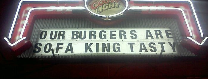 Twisted Root Burger Co. is one of Jim'in Kaydettiği Mekanlar.