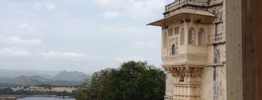 Shiv Niwas Palace is one of สถานที่ที่ Kevin ถูกใจ.