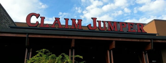 Claim Jumper is one of สถานที่ที่ Sean ถูกใจ.