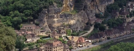 La Roque-Gageac is one of Les Plus Beaux Villages de France.