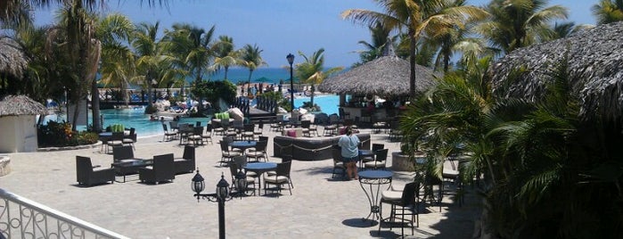 Cofresi Palm Beach & Spa Resort is one of Tempat yang Disukai Stéphan.