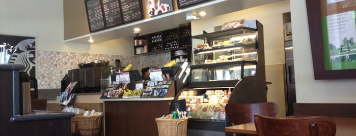 Starbucks is one of Tempat yang Disukai Seda.
