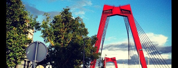 Willemsbrug is one of สถานที่ที่ Şakir ถูกใจ.