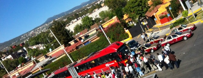 Metrobus El Caminero is one of สถานที่ที่ Rocio ถูกใจ.
