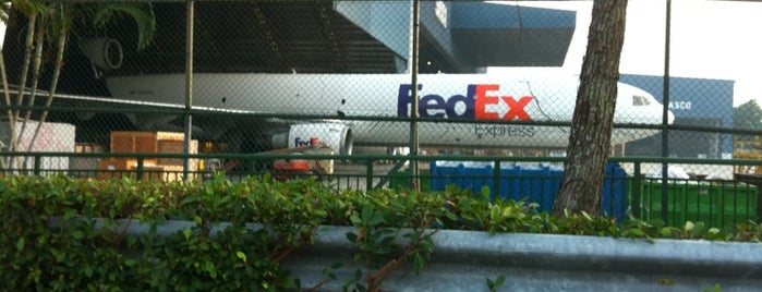 FedEx is one of B2.