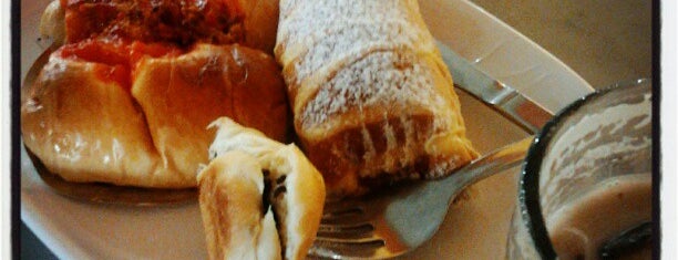 Morning Bakery is one of Batam HangOut.
