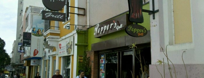 Bar e Restaurante Pepper's is one of Lugares aprovados.