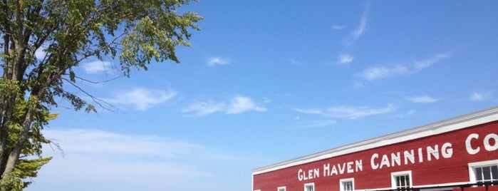 Glen Haven is one of Graduation Trip.