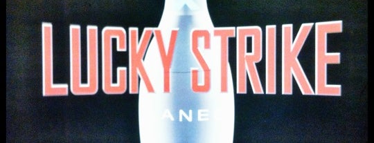 Lucky Strike Novi is one of jennyさんのお気に入りスポット.