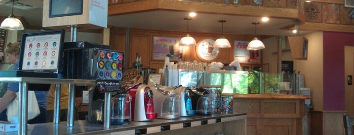The Coffee Bean & Tea Leaf is one of Tumaraさんのお気に入りスポット.