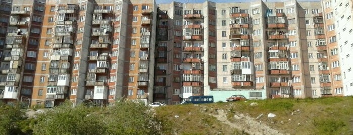 Снежногорск is one of Города Мурманской области.