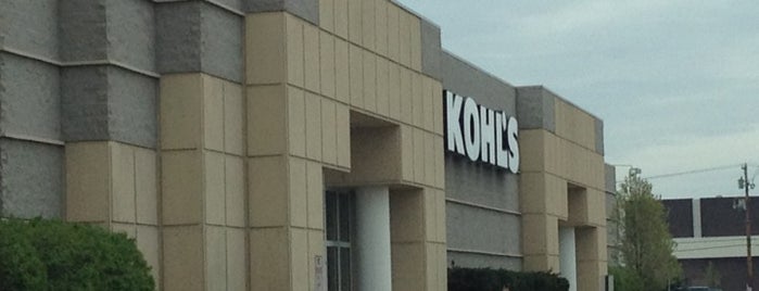 Kohl's is one of 🖤💀🖤 LiivingD3adGirl 님이 좋아한 장소.
