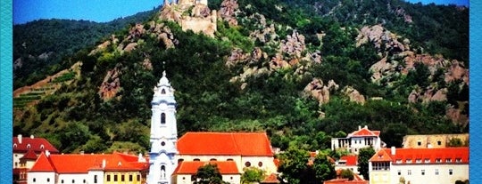 Badestrand Rossatzbach is one of Top Weinlokations Österreich.