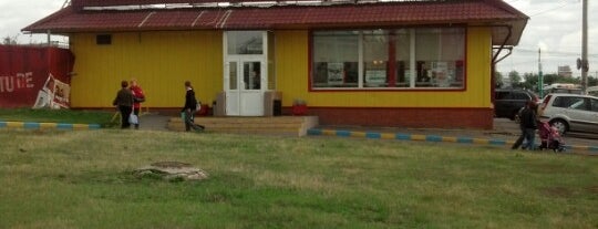 KFC is one of สถานที่ที่ Olesya ถูกใจ.