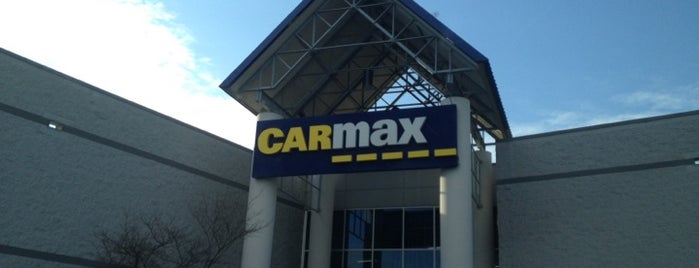 CarMax is one of Tempat yang Disukai Reginald.