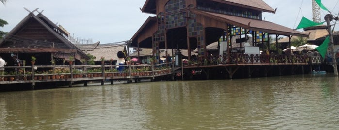 Pattaya Floating Market is one of pattaya.