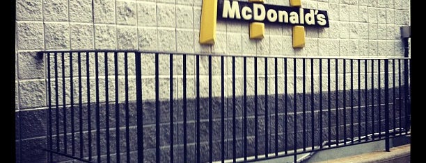 McDonald's is one of Ellen: сохраненные места.